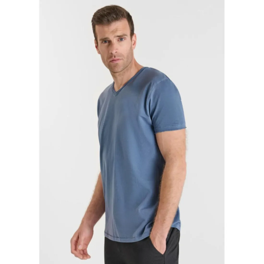 T-shirt manche courte Ogribs bleu en coton Cy