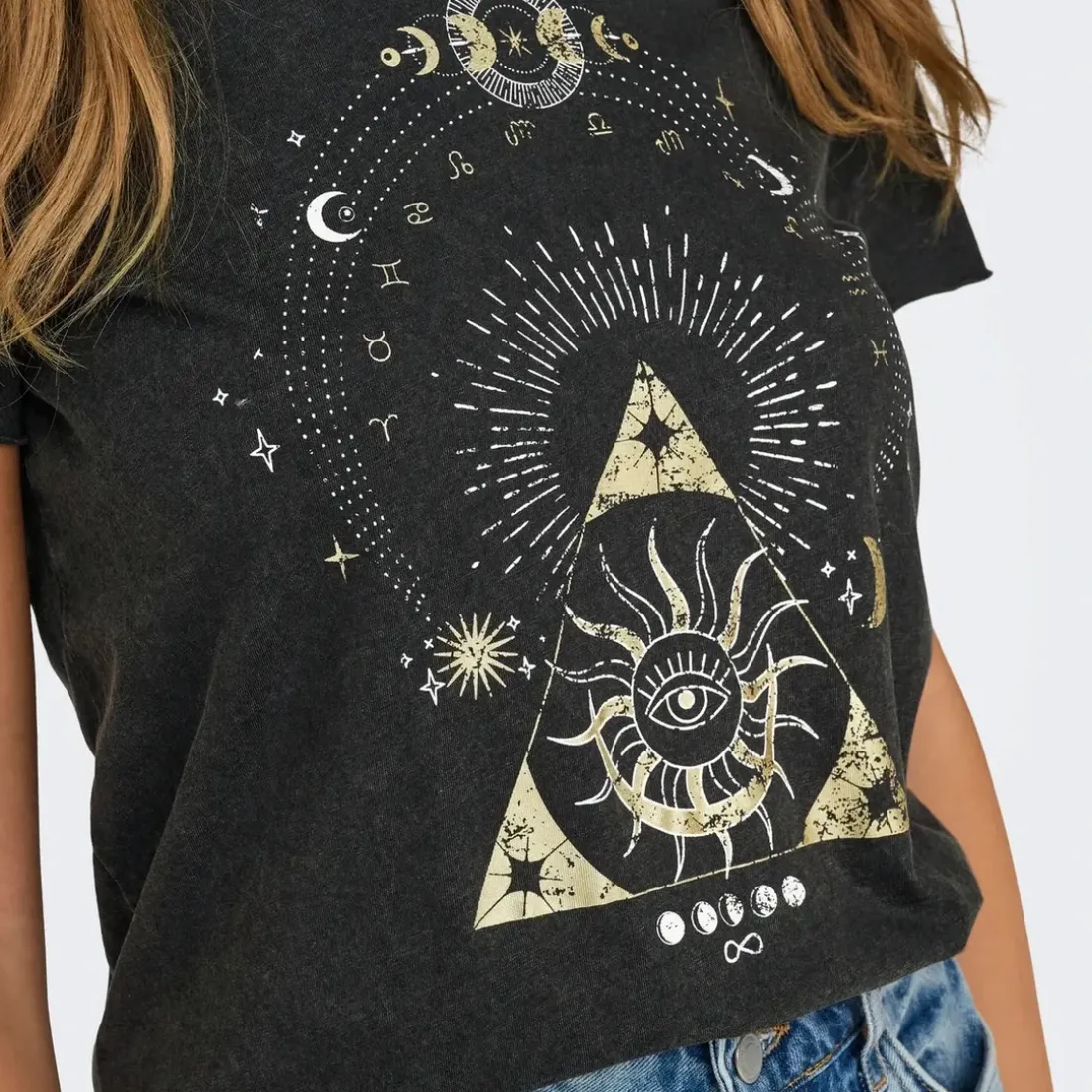 T-shirt noir à motifs Lane