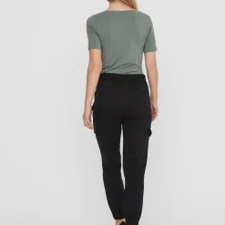 T-shirt Slim Fit Col bateau Manches courtes Longueur regular vert en coton modal