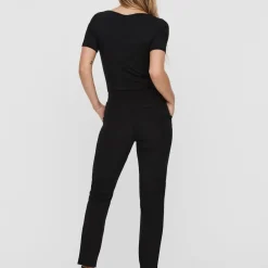 T-shirt Slim Fit Col bateau Manches courtes Longueur regular noir en coton modal